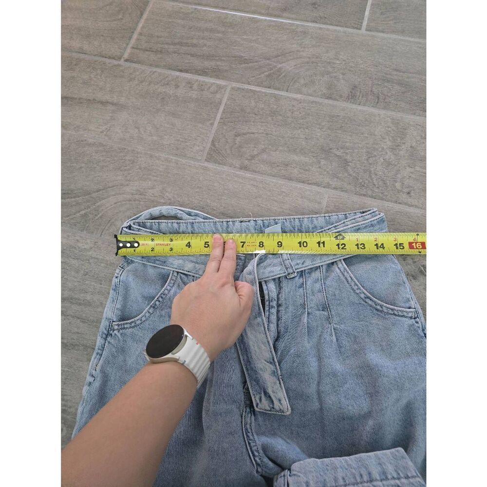 Women's H&M Ultra High Waisted Paperbag Mom Straight Leg‎ Jeans Size 4 - Picture 7 of 11